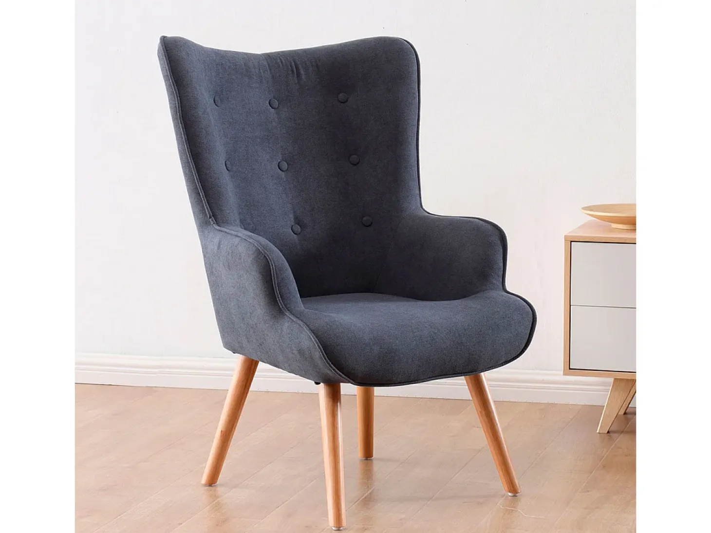 Butaca Voss diseño capitoné gris 95x71x75 cm Adec