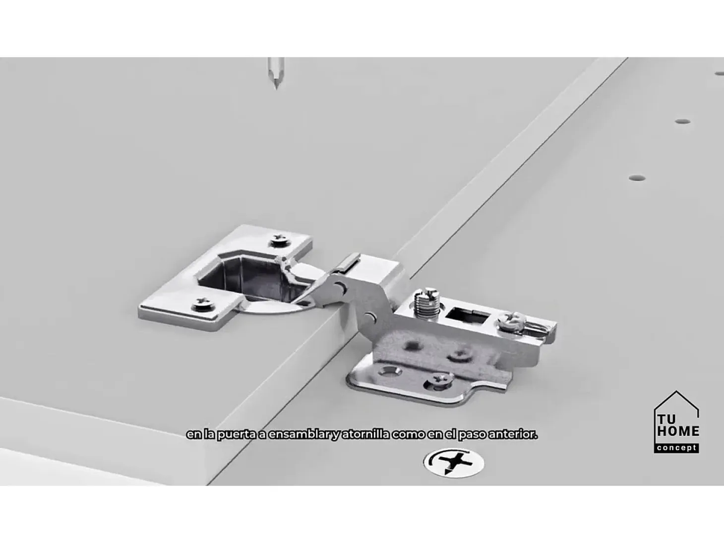 Carrito de Bar Dukat con ruedas y puerta de cristal , 88.9 cm X 54.86 cm X 41.40 cm , Gris