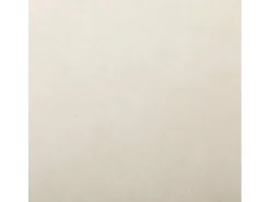Mecedora de terciopelo blanco crema