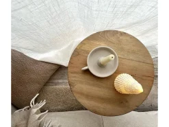 Mesa auxiliar de madera de mango Horace - Diseño geométrico llamativo y cálido color natural