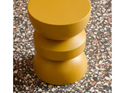 Mesa auxiliar de metal mostaza
