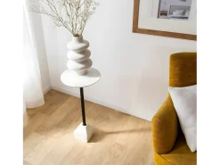 Mesa auxiliar de mármol Cassiopée - Tablero de mármol blanco y base de metal negro para un toque sofisticado