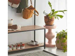 Mesa auxiliar o mesita de metal nude