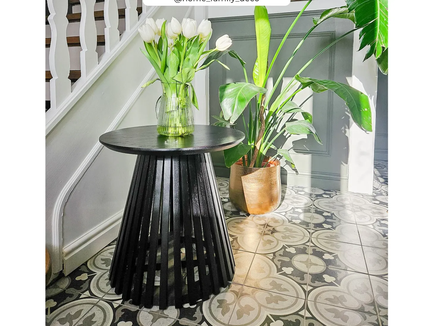 Mesa auxiliar redonda negra de madera de acacia D50 cm - Képès