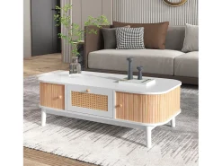 Mesa de centro de ratán con cajones y puertas en estilo rústico natural.