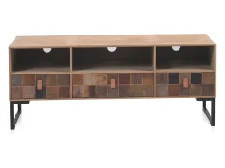 Mueble TV chapado con madera de fresno con frontis de madera reciclada
