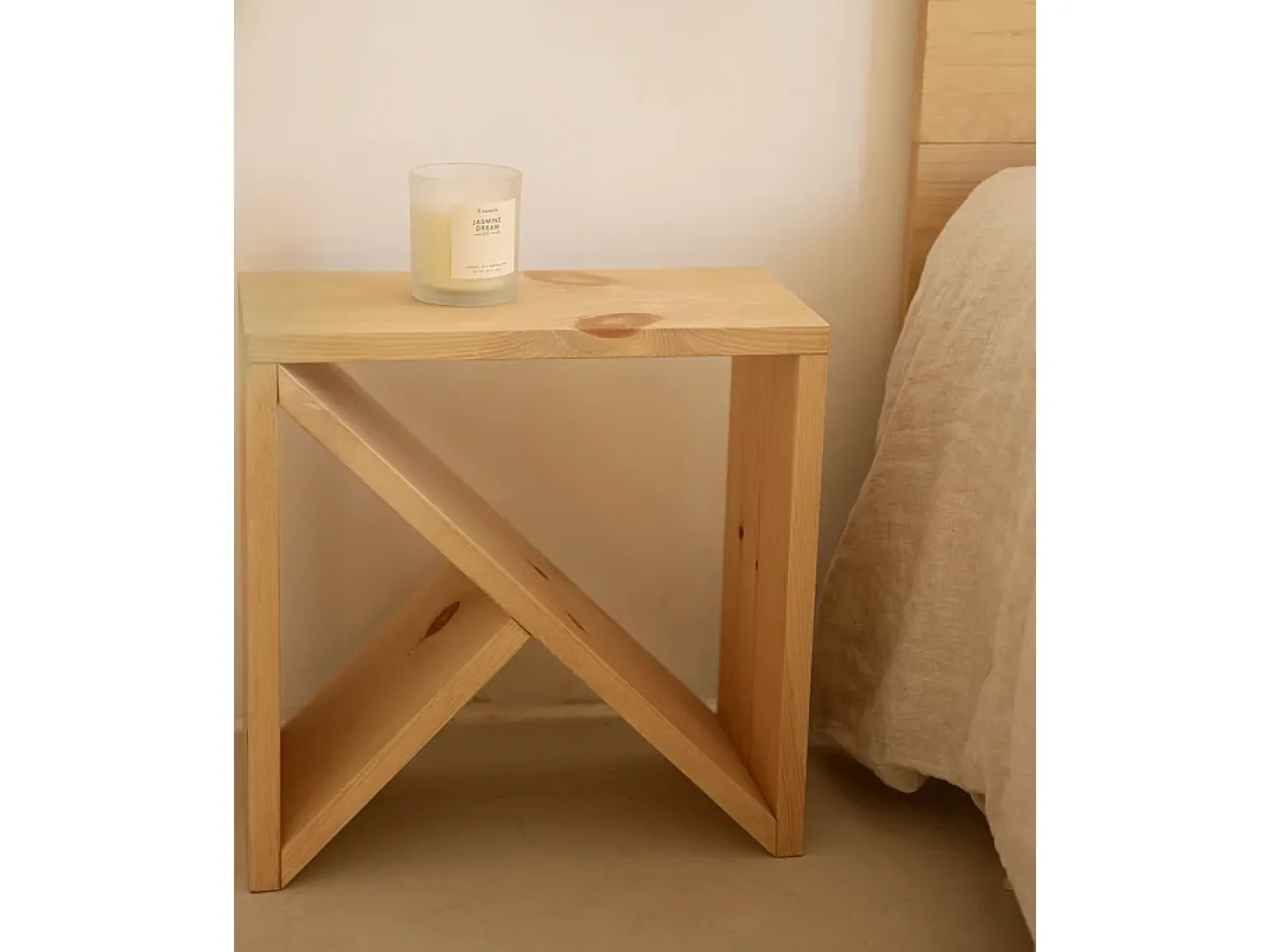 Pack 2 mesitas de madera maciza en tono roble medio de 40x40cm - STOKE - DECOWOOD