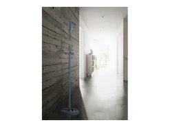 Perchero mod. 425 con paragüero herrajes cromo satinado lacado azul, 184 cm(alto)37 cm(an