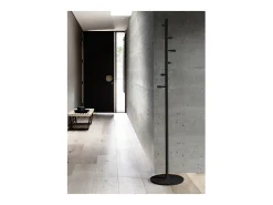 Perchero moderno mod. 401 herrajes cromo satinado lacado negro 185 cm(alto)35 cm(ancho)35