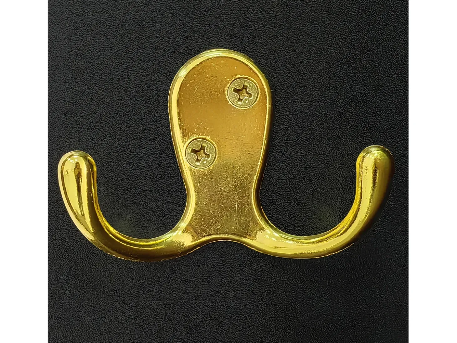 Perchero negro con banco para zapatos - Puertas onduladas, ganchos dorados y estantes ajustables - Muebles modernos para recibidor