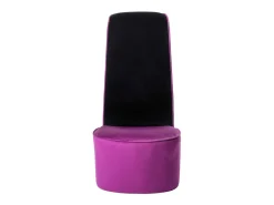 Sillón con forma de zapato de tacón terciopelo morado