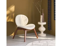 Sillón de madera curvada y borreguito nogal