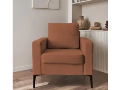 Sillón de pana y patas de metal terracota