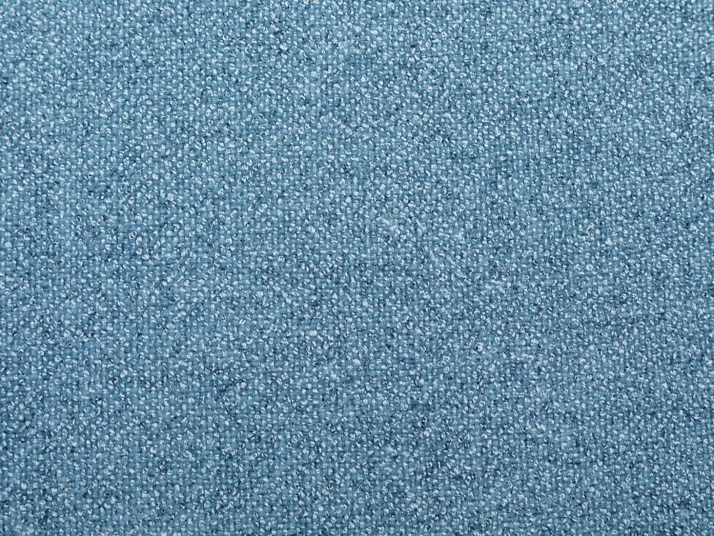 Sillón de tela de color azul. Estilo escandinavo. SERINO