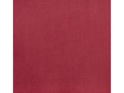 Sillón de terciopelo rojo tinto