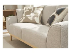 Sofá nórdico 3 plazas de tejido efecto aterciopelado texturizado beige y madera clara FREEMA