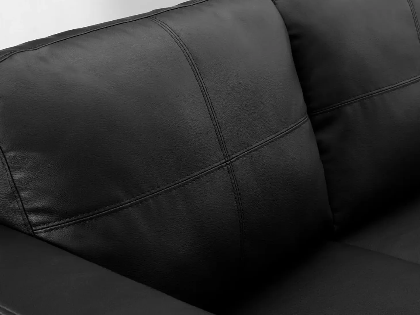 Sofá rinconera de piel sintética color negro ACKLEY
