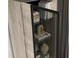 Vitrina básica de diseño en negro y roble