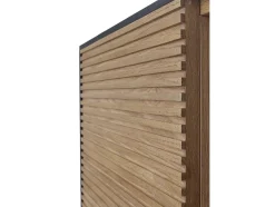 Vitrina chapada en madera de fresno color negro con puertas en natural