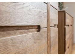 Vitrina rústica de madera de roble Manky 120 cm