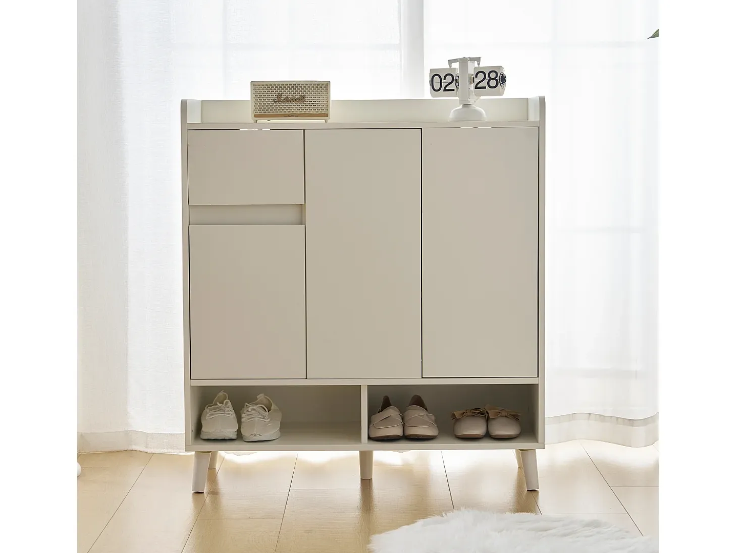 Zapatero con 3 puertas y 1 cajón - 99 x 35 x 90 cm - Estantes regulables - Tablero de partículas - Blanco